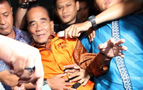 Tinggalkan Jakarta, Annas Maamun Siap-siap Disidang di Bandung  